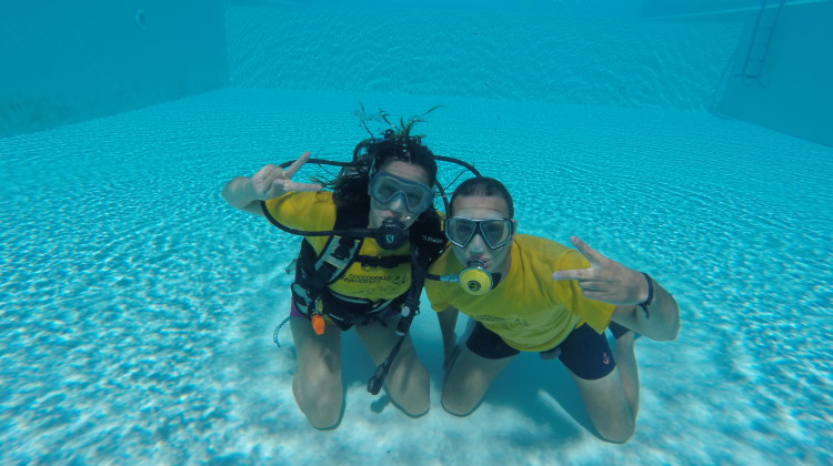 Torna la festa in piscina!